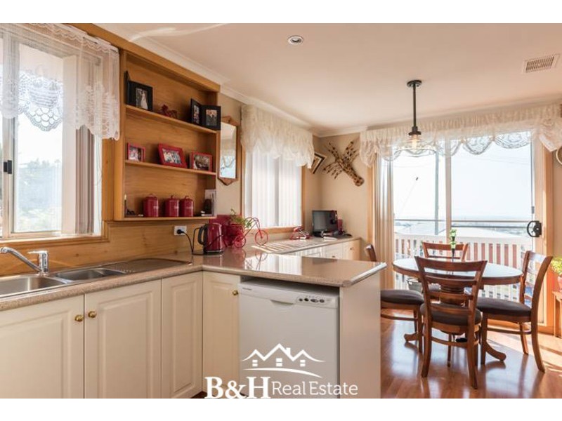 25 Clarke Street, Ulverstone TAS 7315