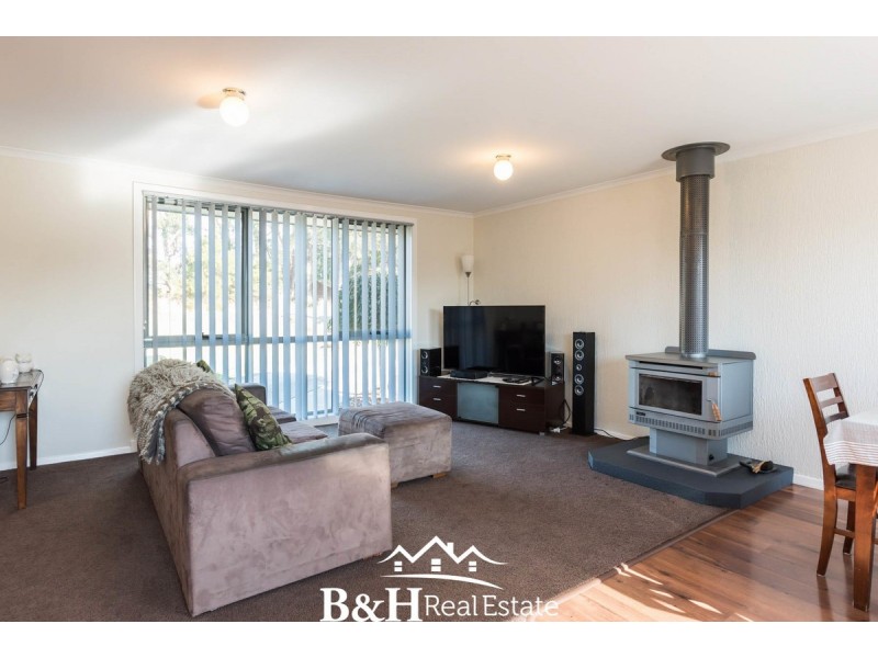 11 Recreation Drive, Penguin TAS 7316