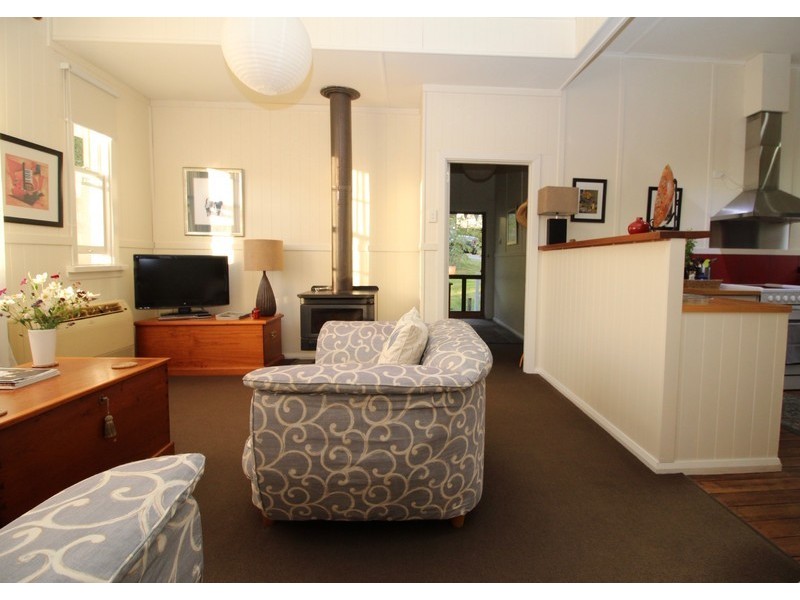 15 Clemons Street, Rosebery TAS 7470