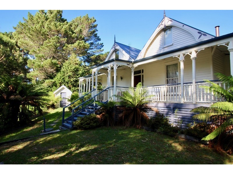 8 Harrison Street, Strahan TAS 7468