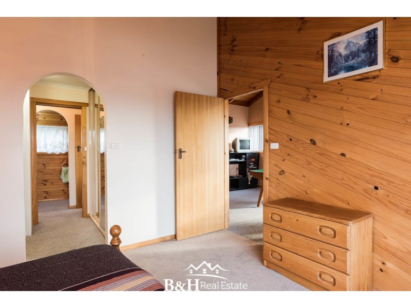 23 Josephine Street, West Ulverstone TAS 7315