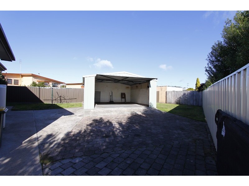 16 Dooley Street, West Ulverstone TAS 7315