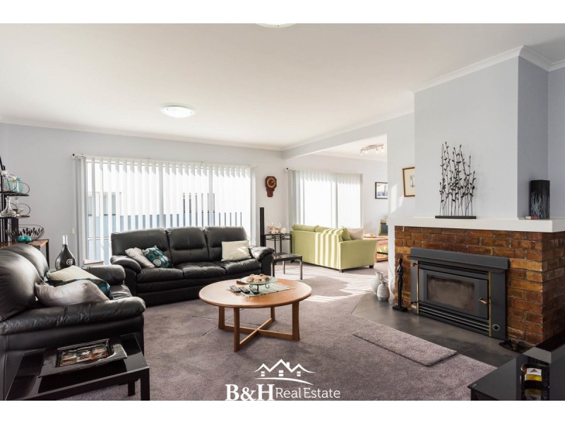 8 Russell Avenue, Ulverstone TAS 7315