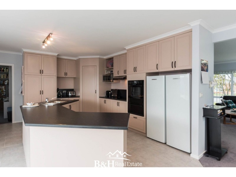 8 Russell Avenue, Ulverstone TAS 7315