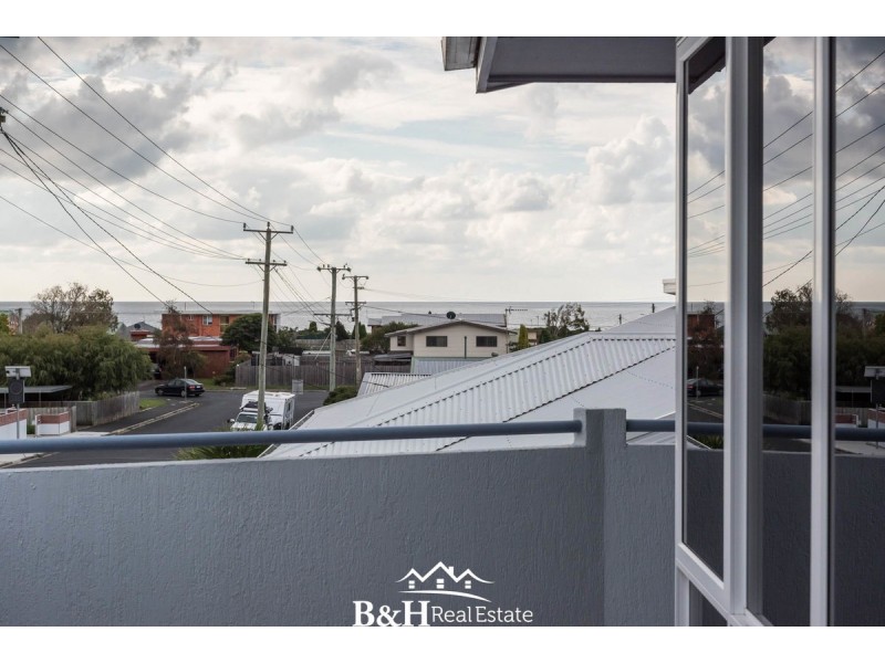 8 Russell Avenue, Ulverstone TAS 7315