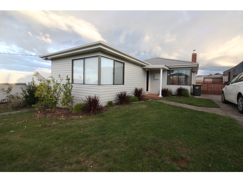 16 Whitford Street, Upper Burnie TAS 7320