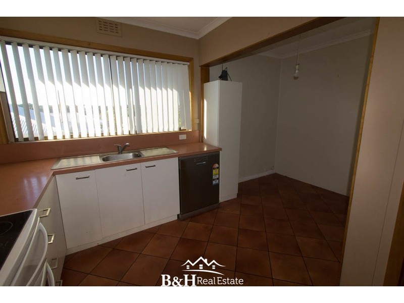 16 Whitford Street, Upper Burnie TAS 7320