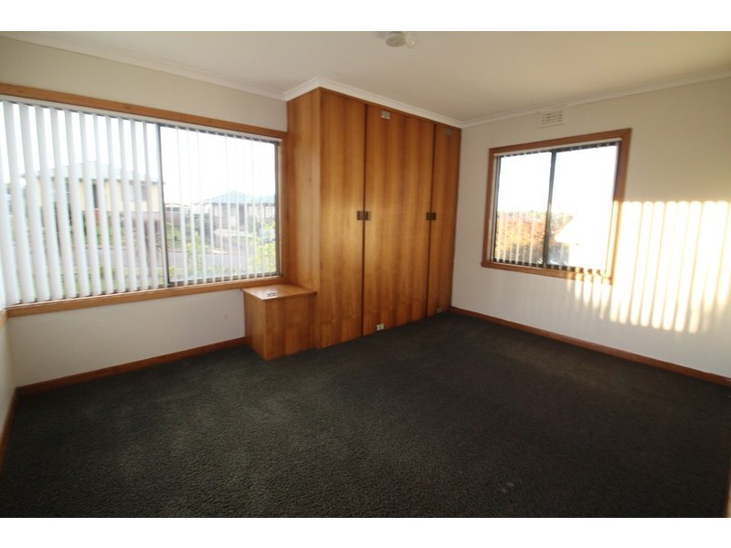16 Whitford Street, Upper Burnie TAS 7320