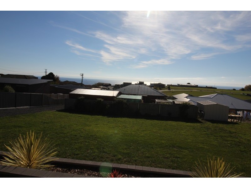 12 Hales Street, Penguin TAS 7316