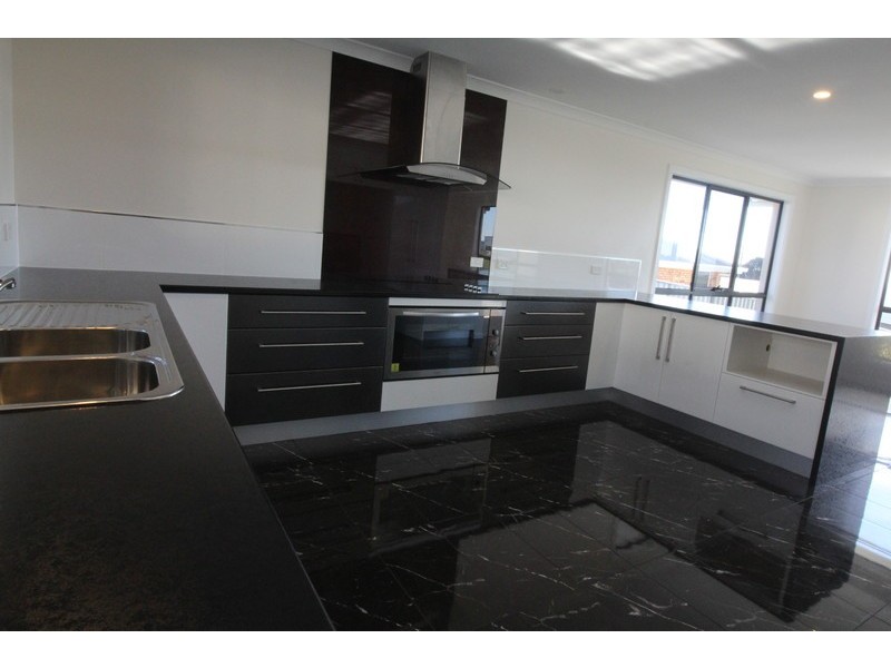 12 Hales Street, Penguin TAS 7316