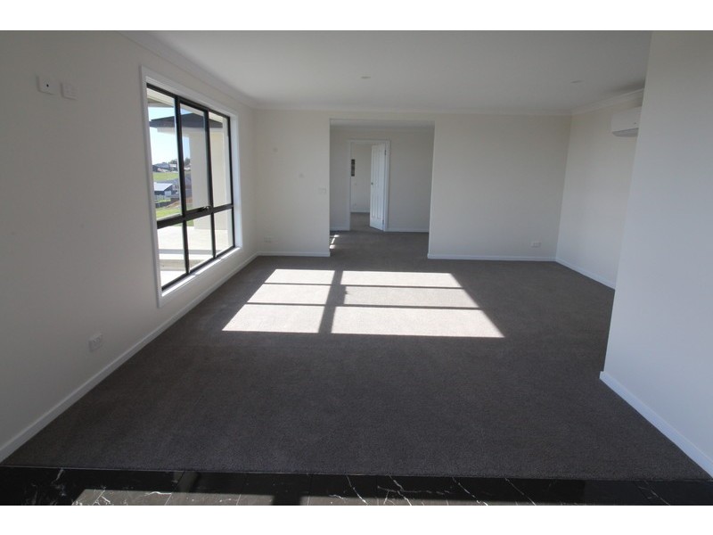 12 Hales Street, Penguin TAS 7316