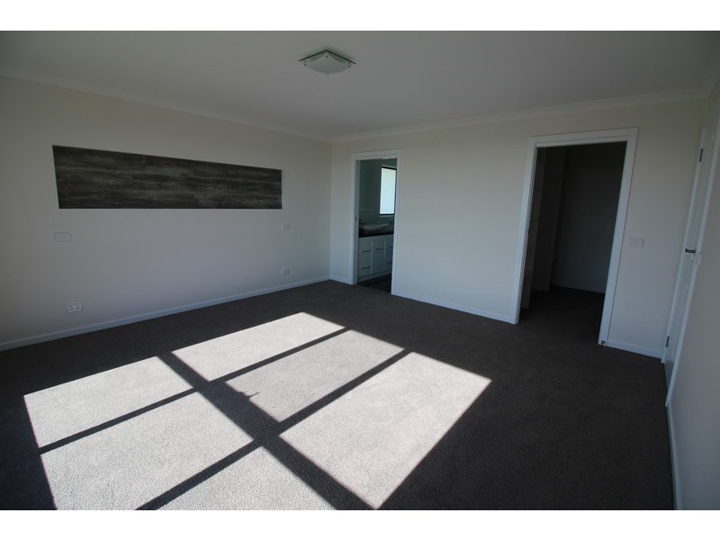 12 Hales Street, Penguin TAS 7316