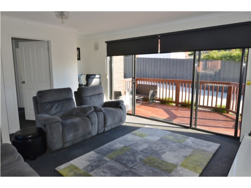 1/8 Hales Street, Penguin TAS 7316