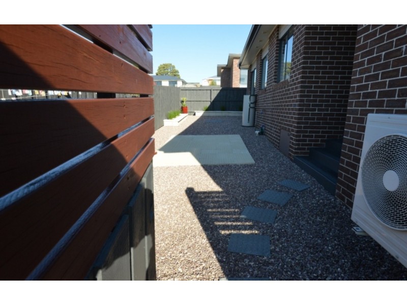 1/8 Hales Street, Penguin TAS 7316