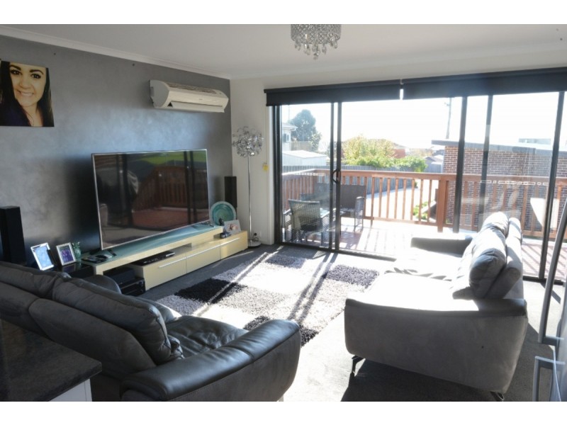 2/8 Hales Street, Penguin TAS 7316