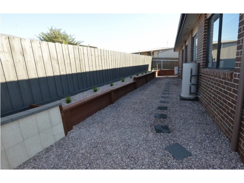 2/8 Hales Street, Penguin TAS 7316