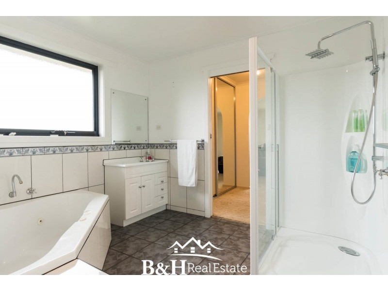 3 Hambledon Avenue, Park Grove TAS 7320