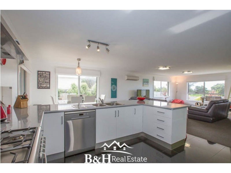 382 Preservation Drive, Sulphur Creek TAS 7316