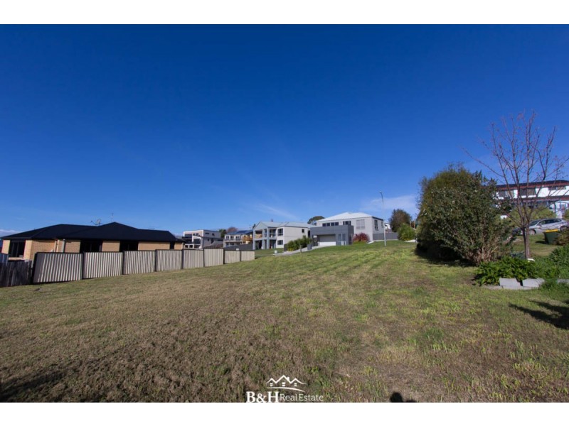 1 Harley Court, West Ulverstone TAS 7315