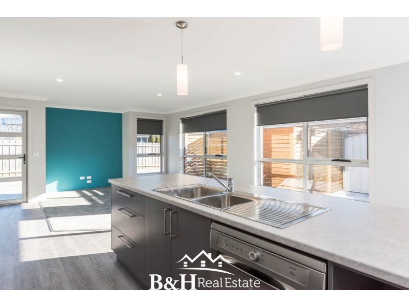 2/66 Trevor Street, Ulverstone TAS 7315