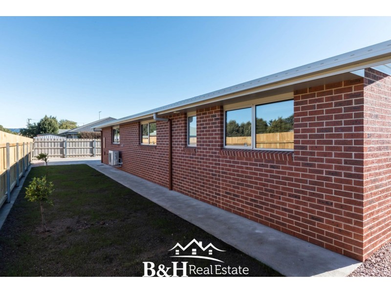 2/66 Trevor Street, Ulverstone TAS 7315