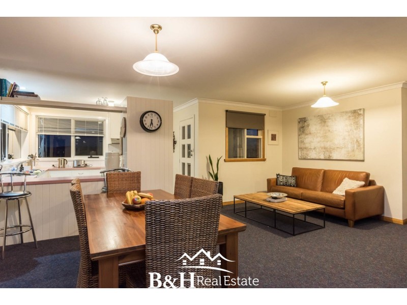 73 Upper Maud Street, West Ulverstone TAS 7315