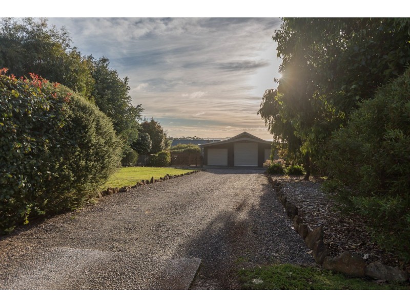 10 Richardson Crescent, Park Grove TAS 7320