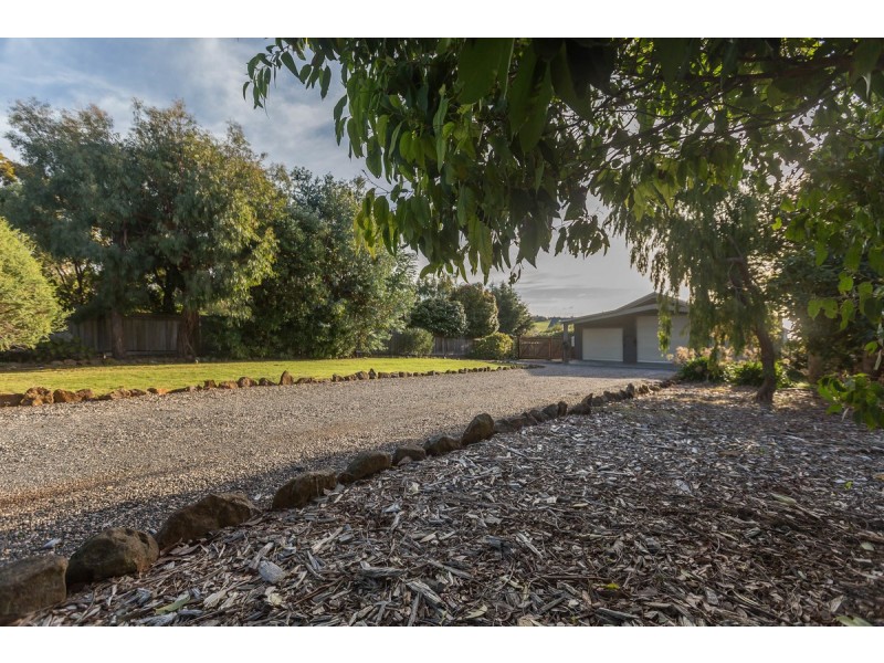 10 Richardson Crescent, Park Grove TAS 7320