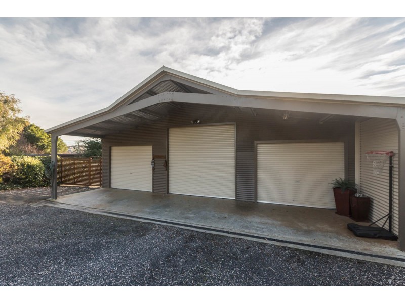 10 Richardson Crescent, Park Grove TAS 7320