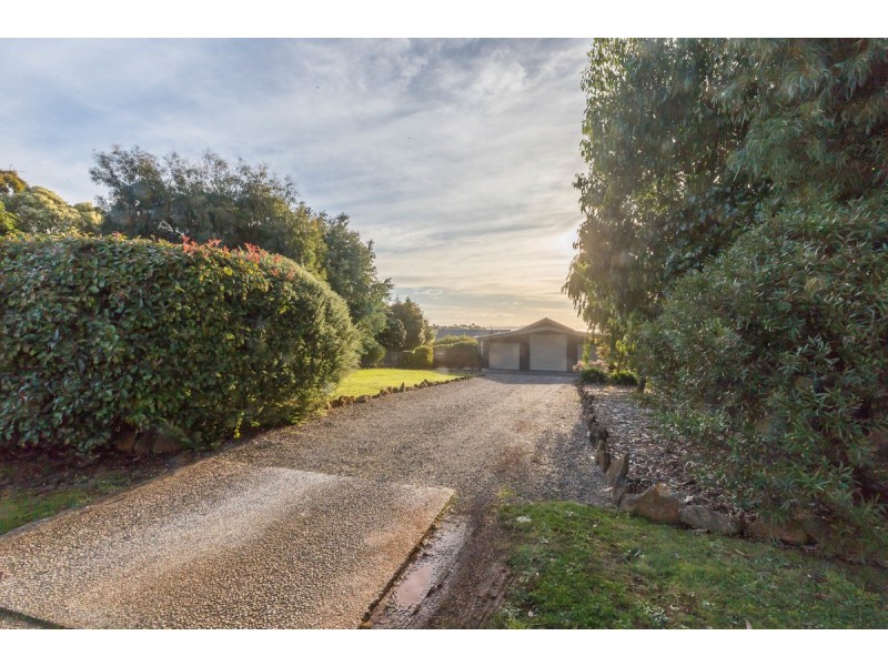 10 Richardson Crescent, Park Grove TAS 7320