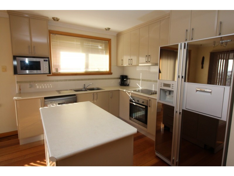 105 Grandview Avenue, Park Grove TAS 7320