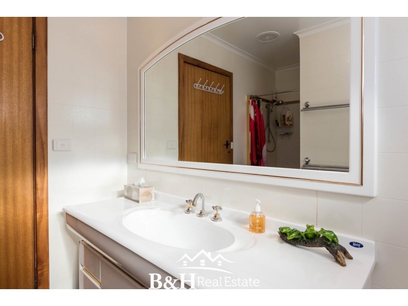 15 Churchill Avenue, Upper Burnie TAS 7320