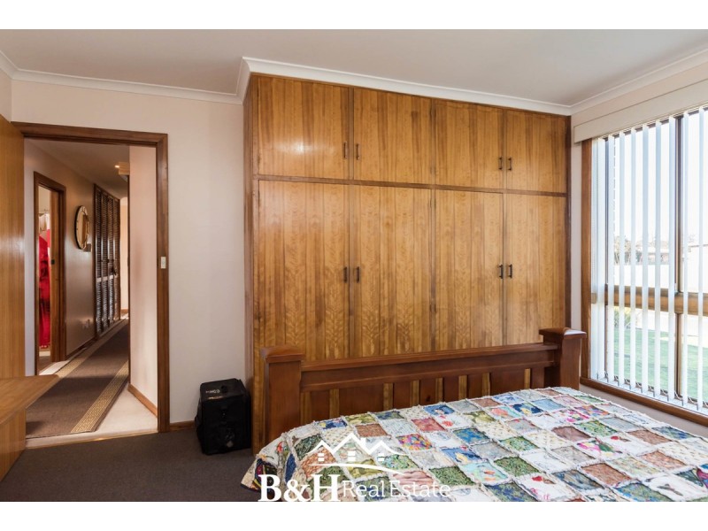 15 Churchill Avenue, Upper Burnie TAS 7320