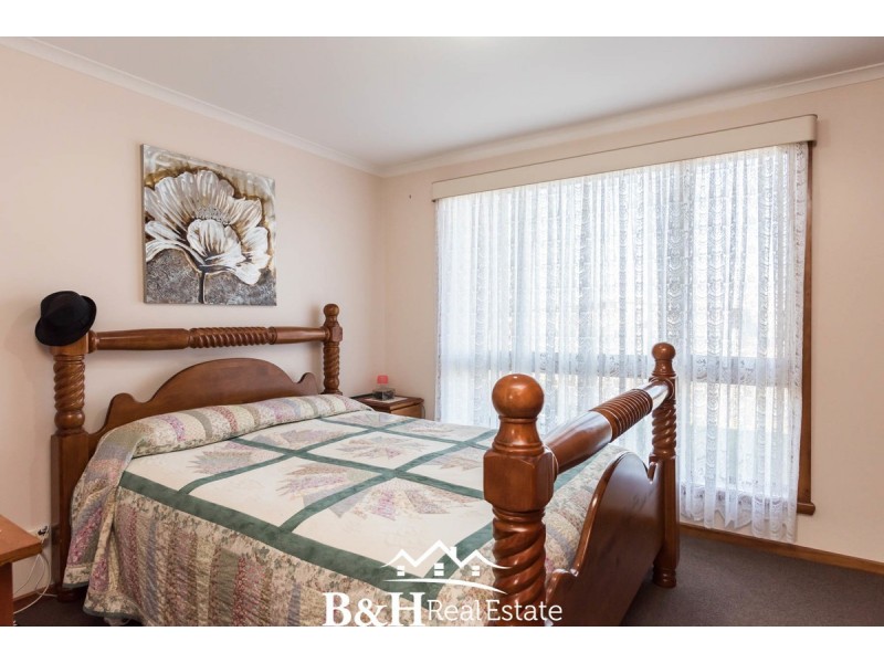 15 Churchill Avenue, Upper Burnie TAS 7320