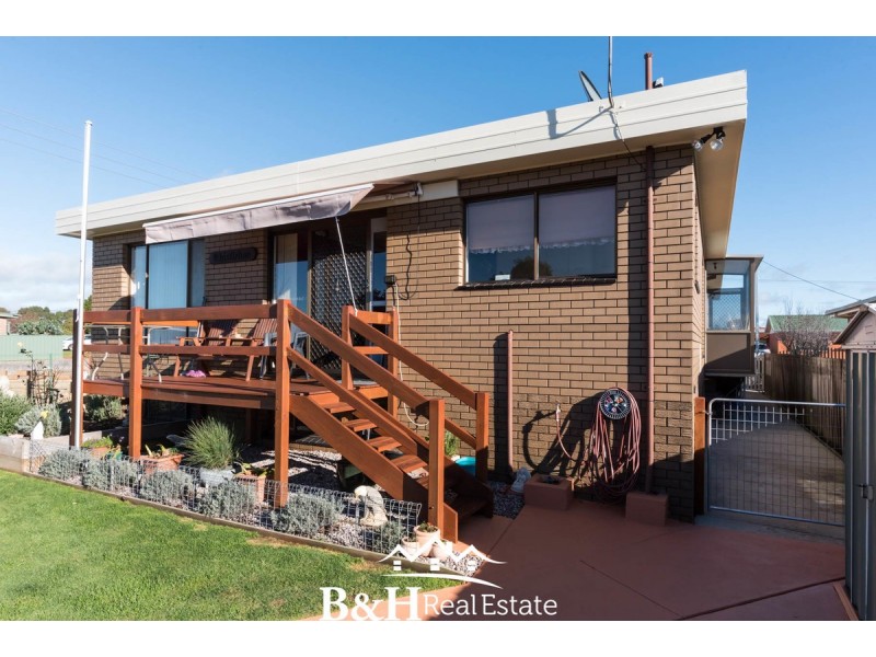 15 Churchill Avenue, Upper Burnie TAS 7320