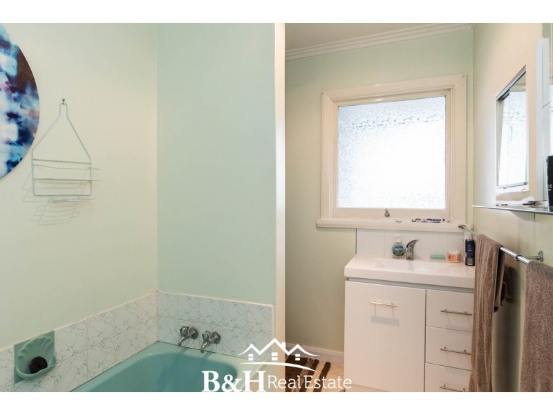 32 Cabot Street, Acton TAS 7320