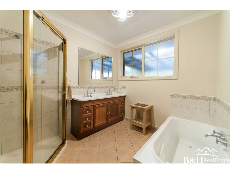 4 Karson Court, Acacia Hills TAS 7306