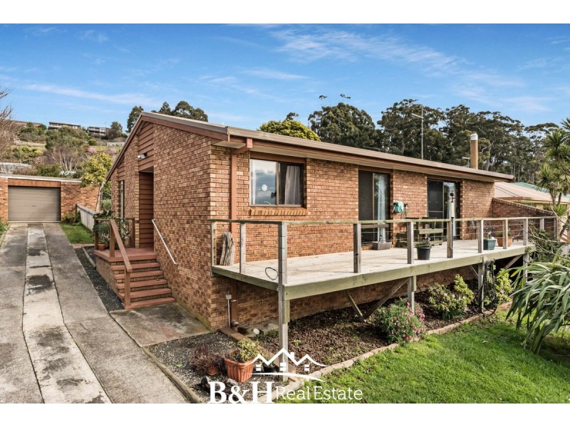 43 Westland Drive, West Ulverstone TAS 7315