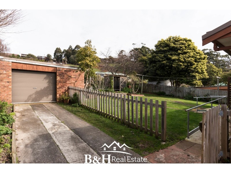 43 Westland Drive, West Ulverstone TAS 7315