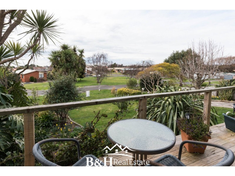 43 Westland Drive, West Ulverstone TAS 7315