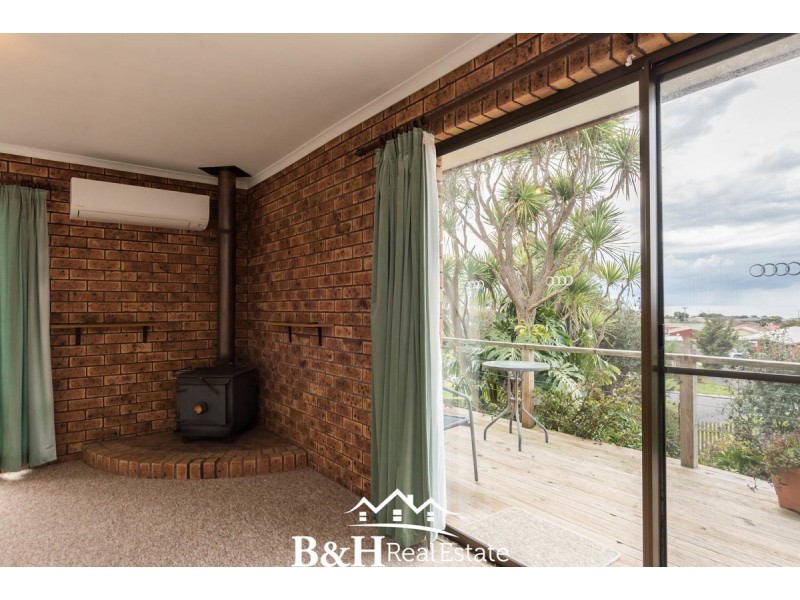 43 Westland Drive, West Ulverstone TAS 7315