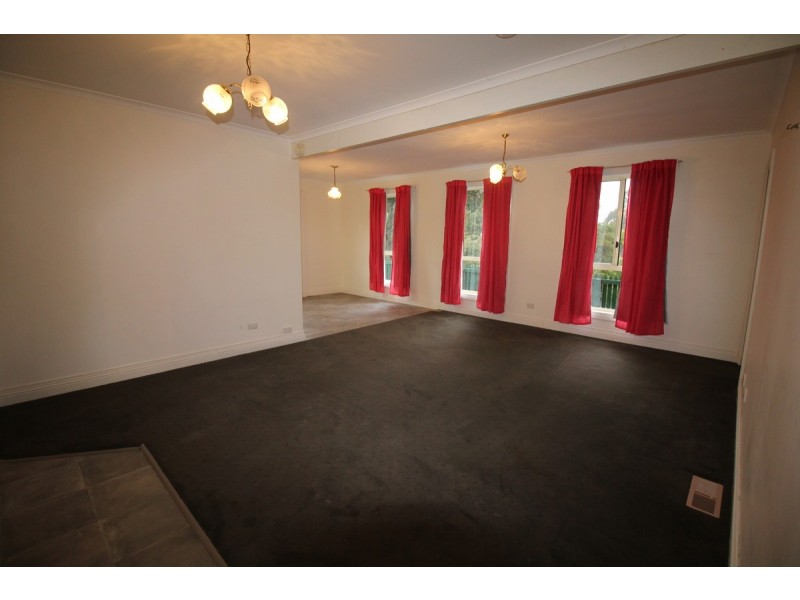 55 Blackwood Parade, Romaine TAS 7320