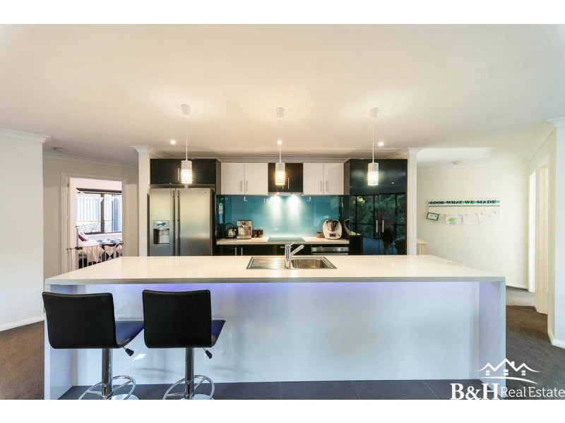27 Dowling Drive, Romaine TAS 7320