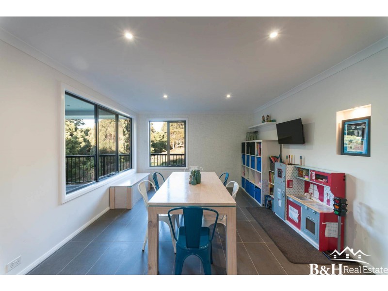 27 Dowling Drive, Romaine TAS 7320