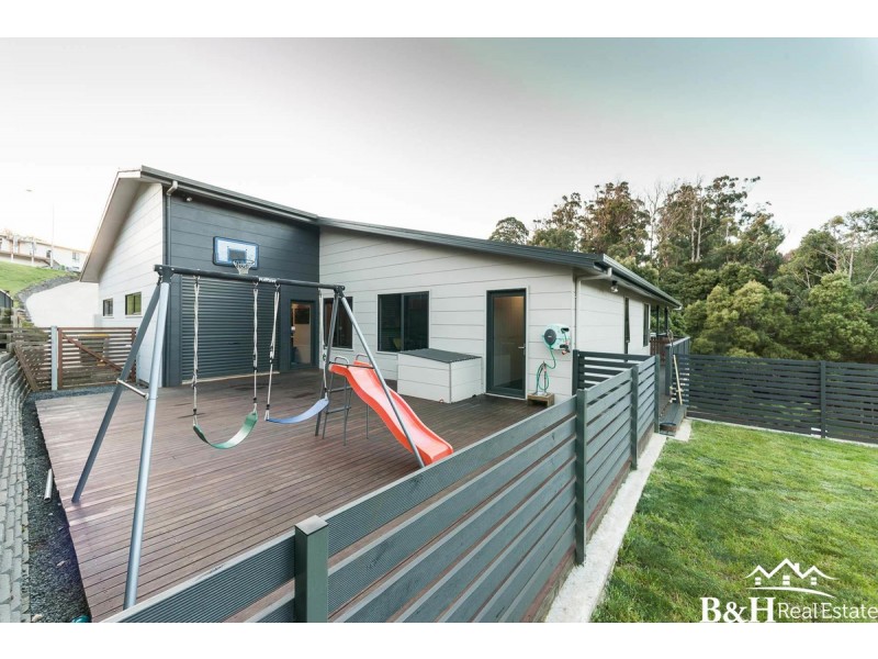 27 Dowling Drive, Romaine TAS 7320