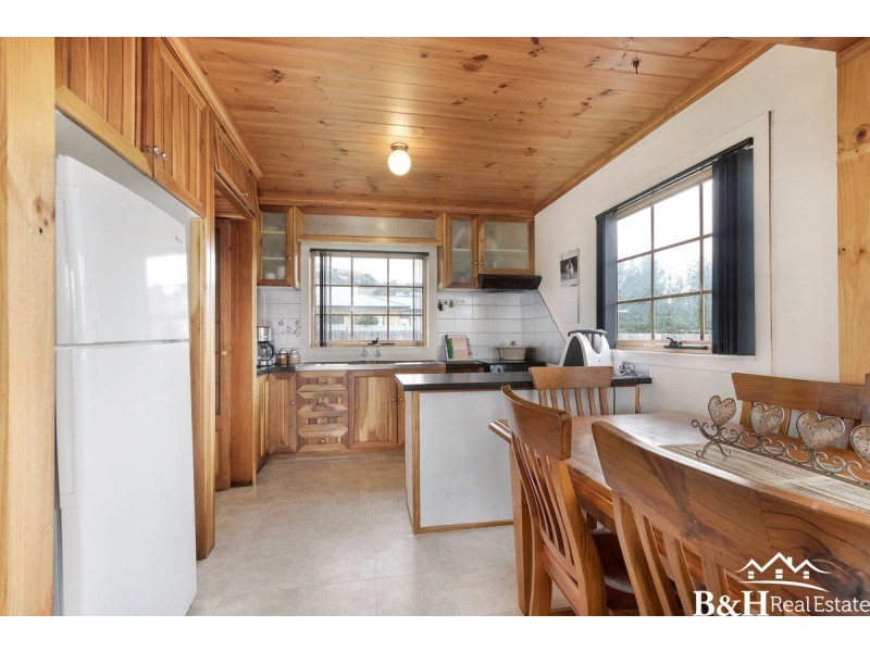 30 Mary Street, West Ulverstone TAS 7315