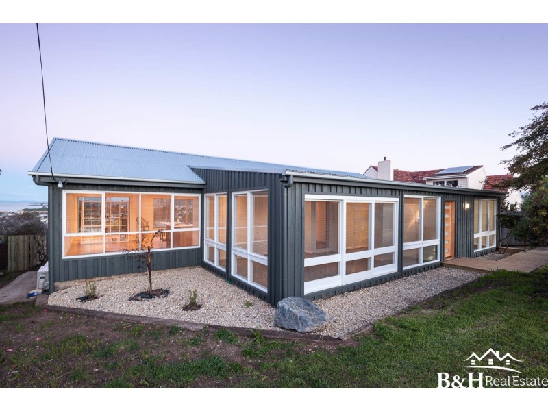 5 Amy Street, West Ulverstone TAS 7315