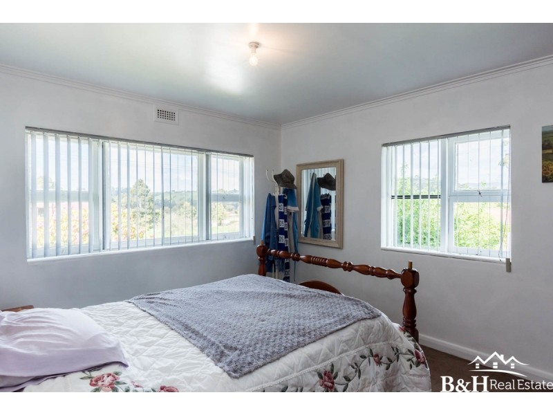 132 South Road, West Ulverstone TAS 7315