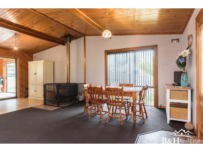 70 River Avenue, Heybridge TAS 7316