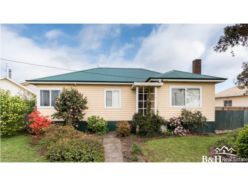 33 Ashwater Crescent, Penguin TAS 7316